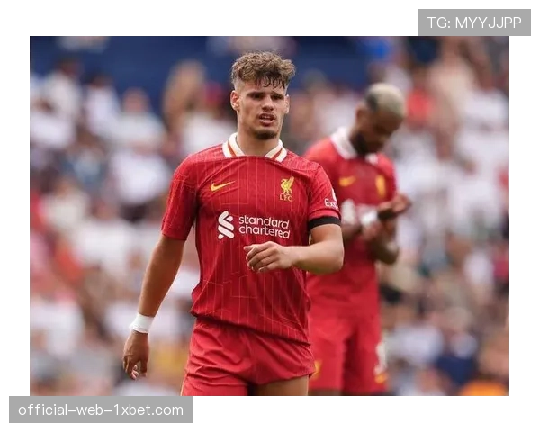 利物浦主帅斯洛特通过对马赛的战术部署 展现其攻防平衡调整能力 利物浦主帅斯洛特通过对马赛的战术部署 展现其攻防平衡调整能力