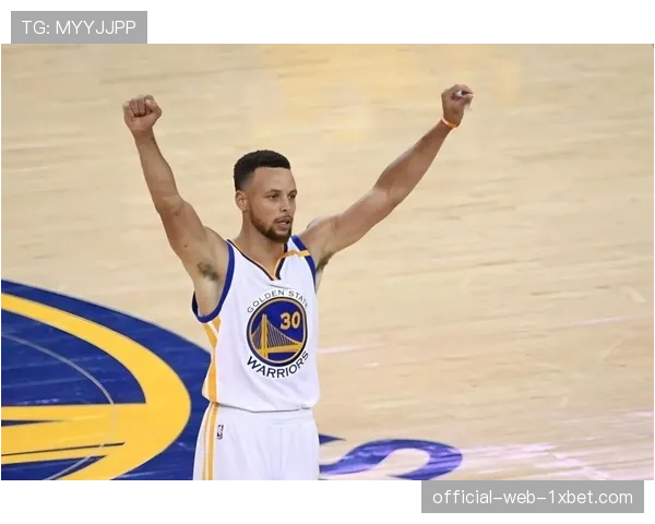 库里再战老队友克莱 勇士核心需扛起球队进攻大旗